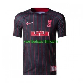 Liverpool x LeBron James Thuis Shirt 2022-23